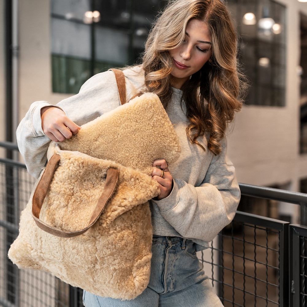 Aspen Shopper